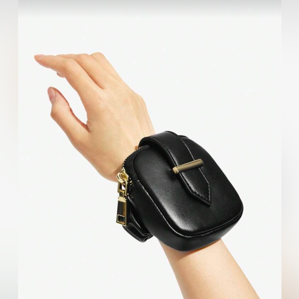 SHEIN Black Wrist Pouch! NWT - Picture 4 of 11